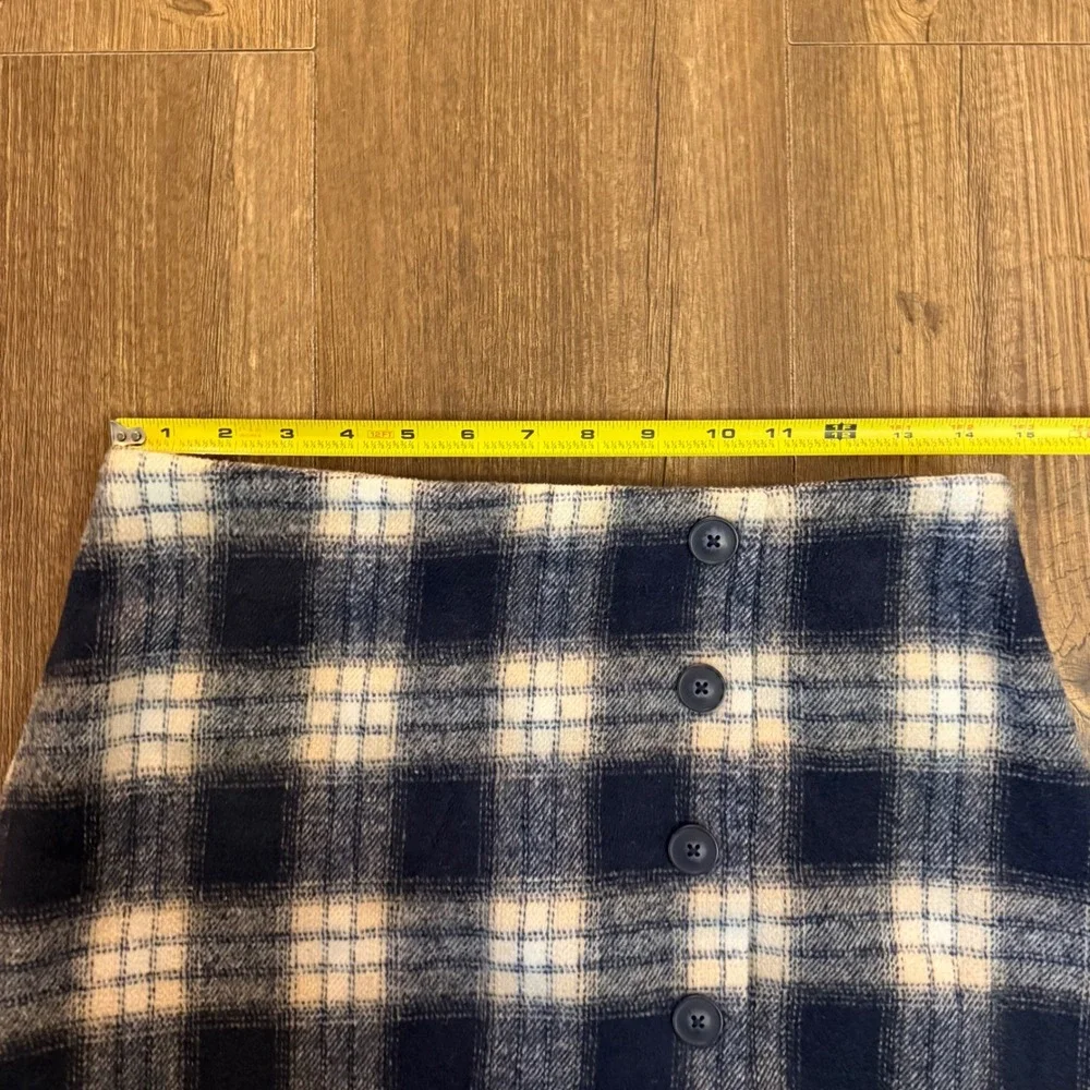 Forever 21 Plaid Mini Skirt Womens Large Navy Blue Cream Wool Blend Button Front